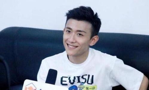 张一山娱乐圈吃瓜事件视频,揭秘吃瓜视频背后的真相  第3张